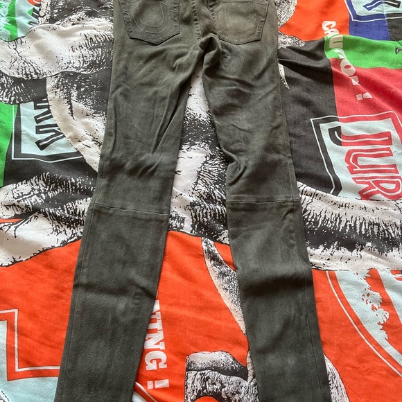 2 Pears - True Religion Woman’s Jeans - Picture 4 of 5